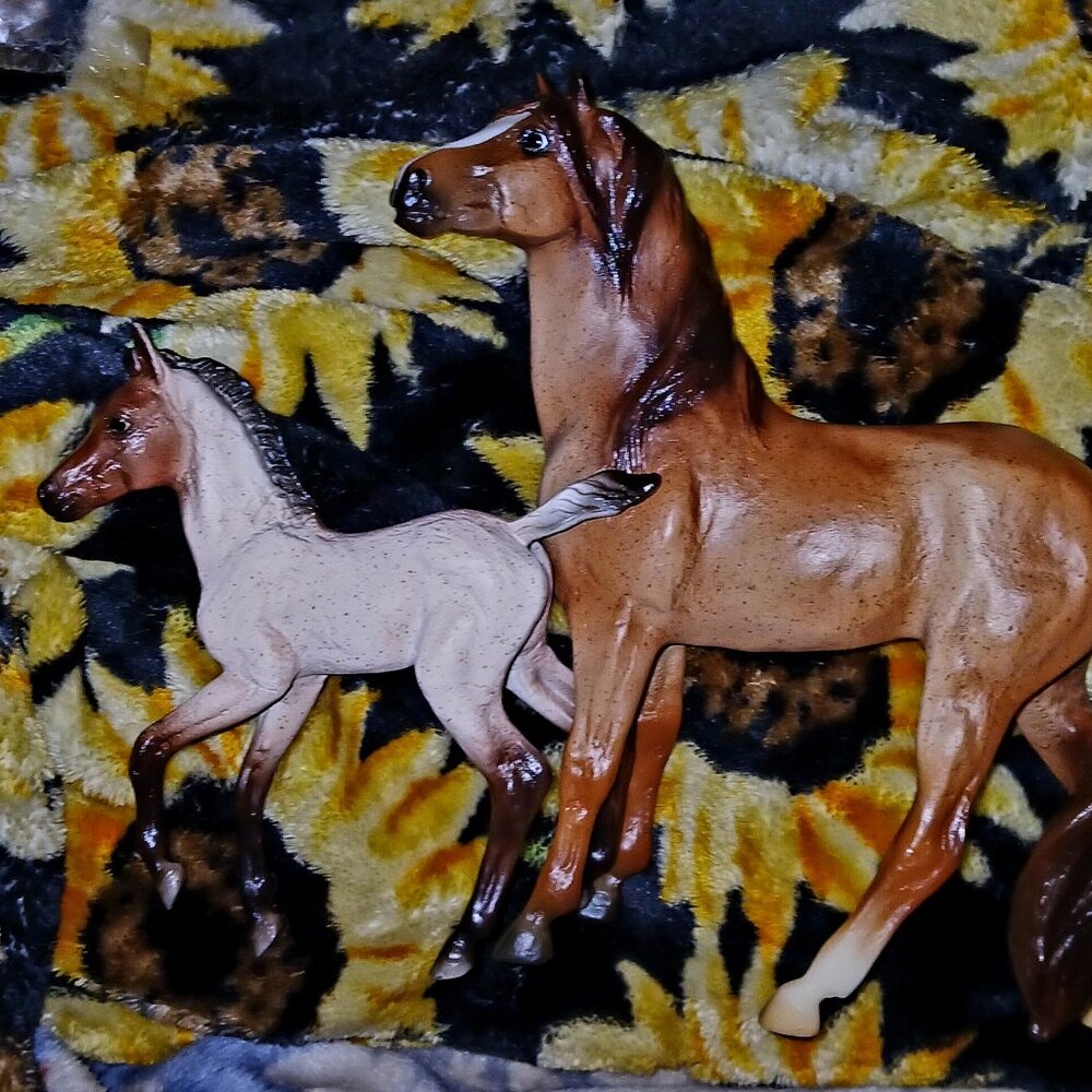 Breyer mustangs